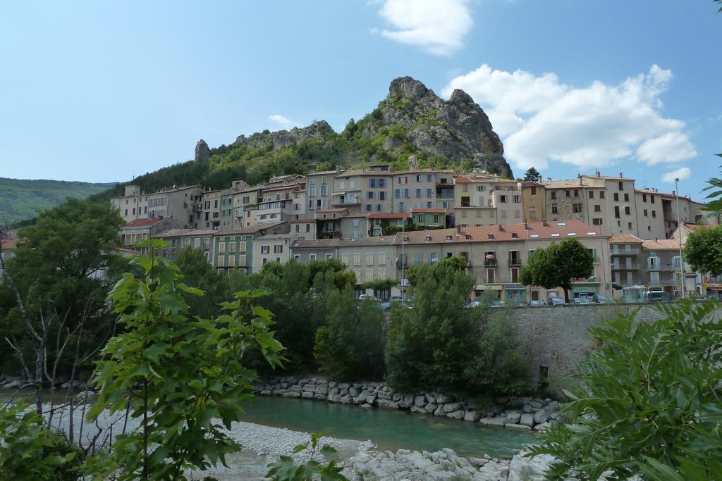 Gites Chameyer Rosans Exterior foto
