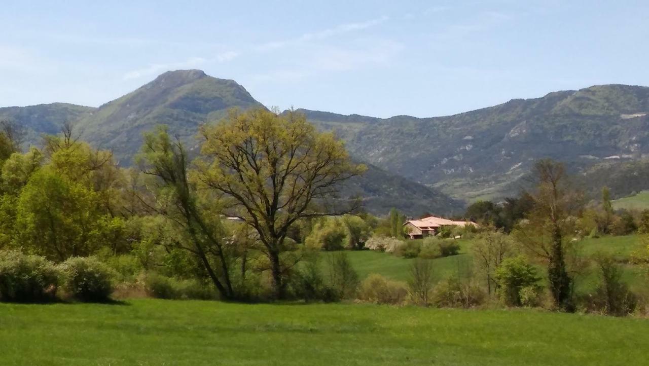 Gites Chameyer Rosans Exterior foto